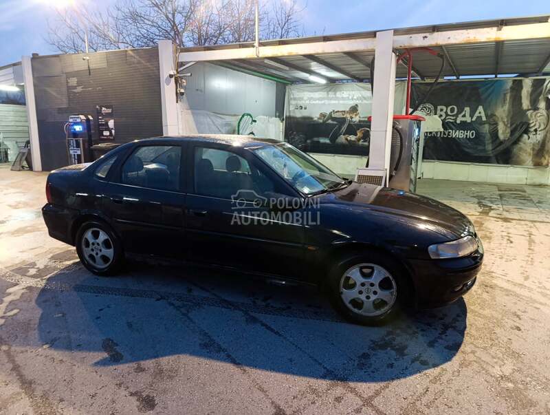 Opel Vectra B 
