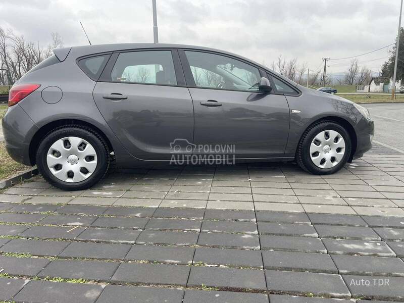 Opel Astra J 1.3 CDTI