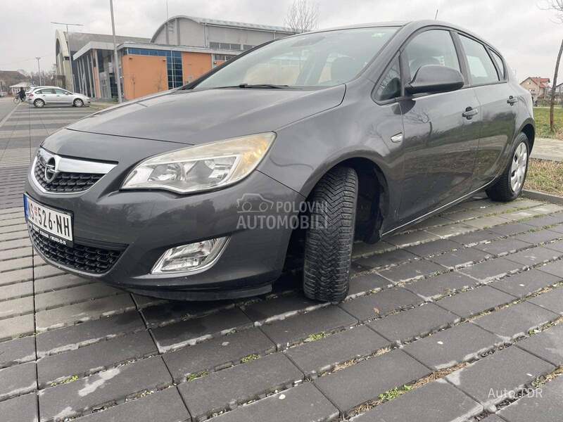 Opel Astra J 1.3 CDTI