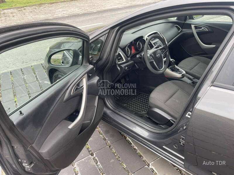 Opel Astra J 1.3 CDTI