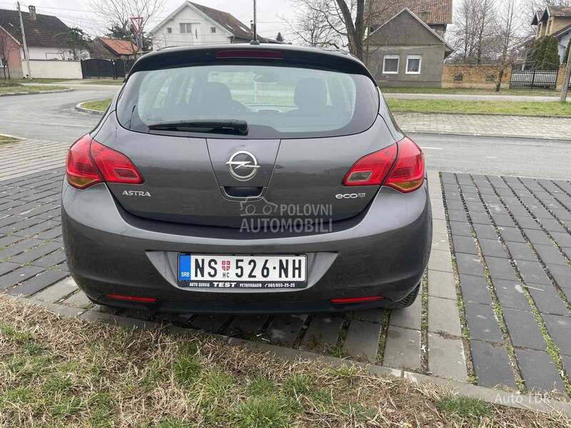 Opel Astra J 1.3 CDTI