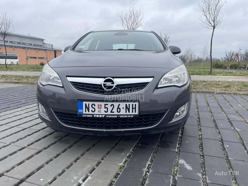Opel Astra J 1.3 CDTI