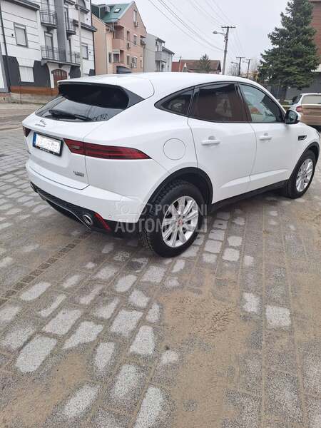 Jaguar E-Pace D180  AWD