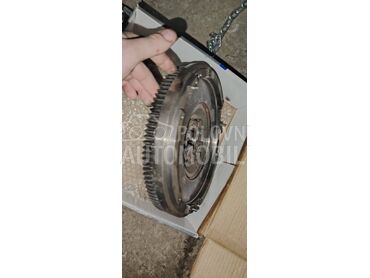 Fiksni zamajac za Mazda 6 od 2003. do 2008. god.