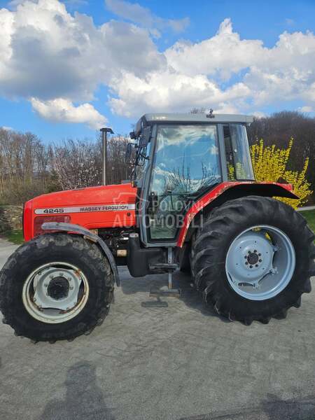 Massey Ferguson 4245