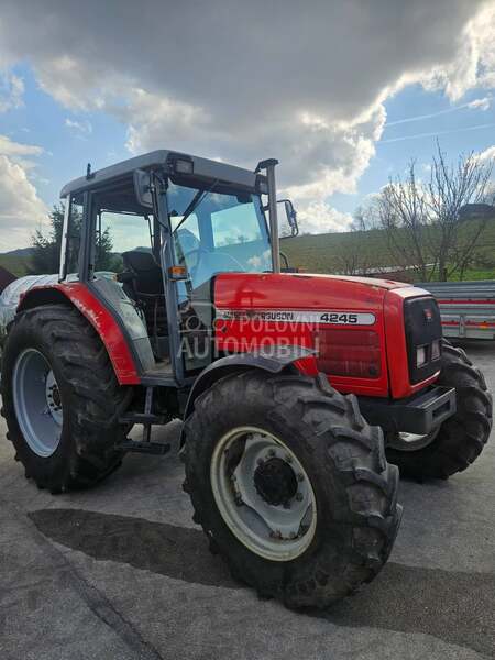 Massey Ferguson 4245