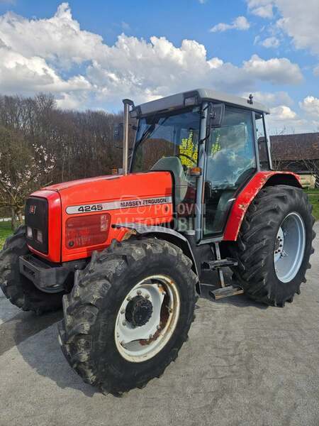 Massey Ferguson 4245