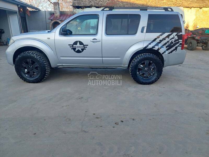 Nissan Pathfinder 