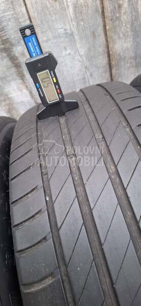 Kleber 215/50 R17 Letnja
