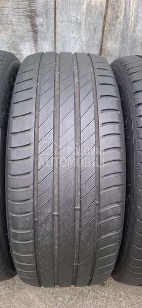 Kleber 215/50 R17 Letnja