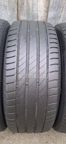 Kleber 215/50 R17 Letnja