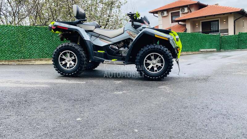 Can-Am outlander 800