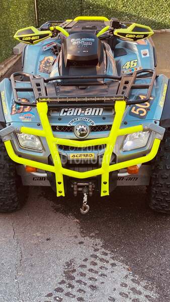 Can-Am outlander 800