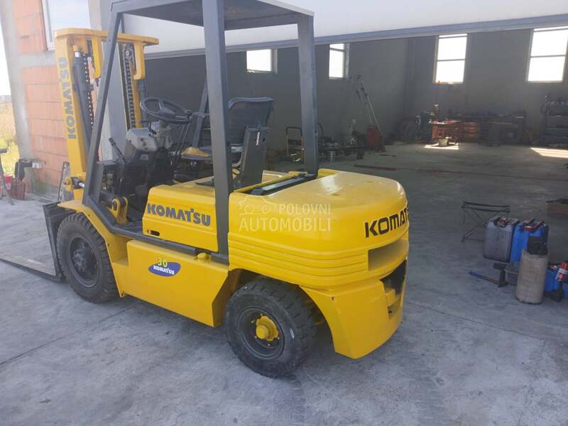 Komatsu FD 30