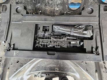 dizalica za Audi A4, A5