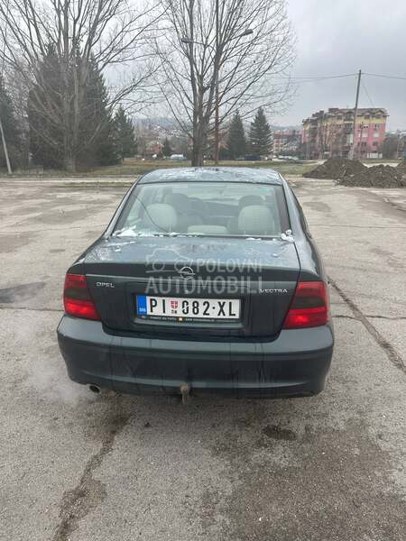 Opel Vectra B 