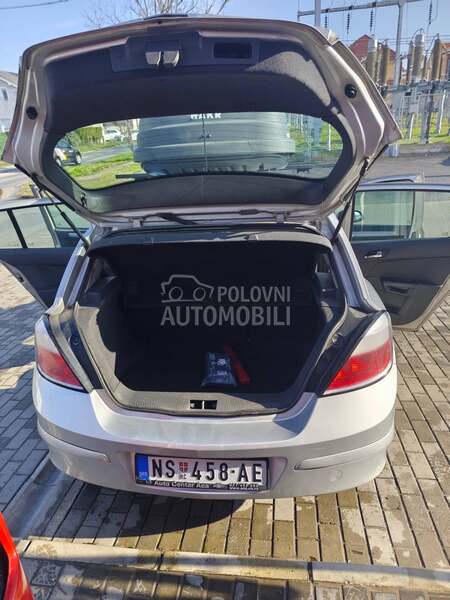 Opel Astra H 