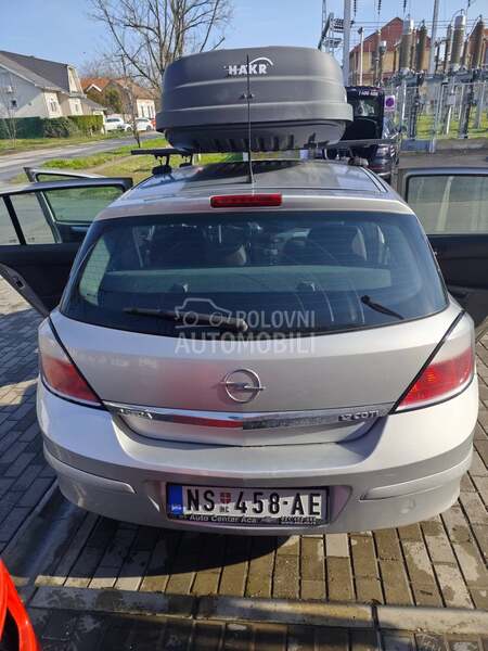 Opel Astra H 