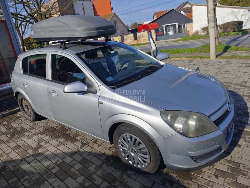 Opel Astra H 