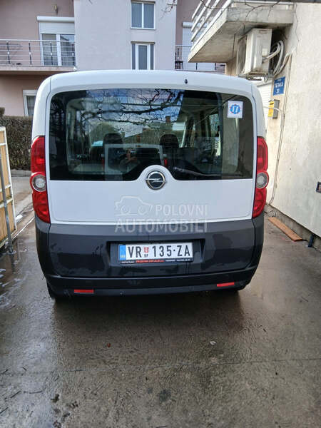 Opel Combo 1.6