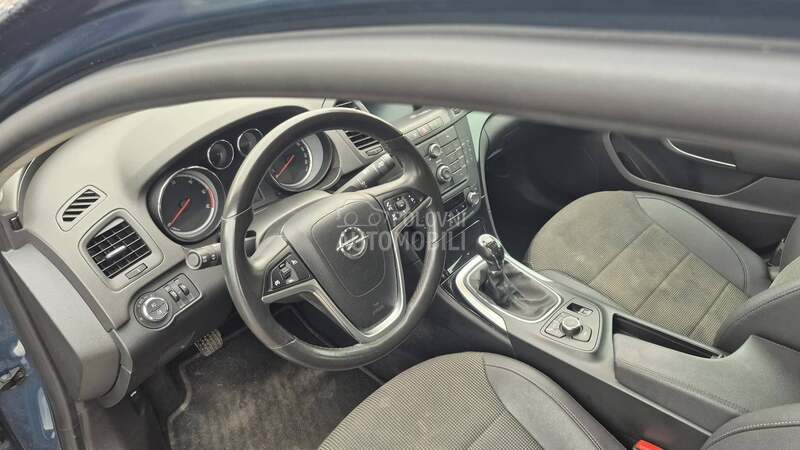 Opel Insignia 2.0cdti