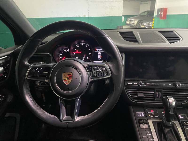 Porsche Macan 2.0.