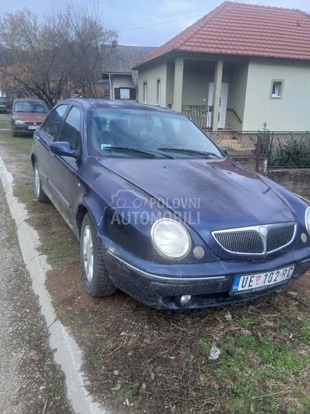 Lancia Lybra 1.9