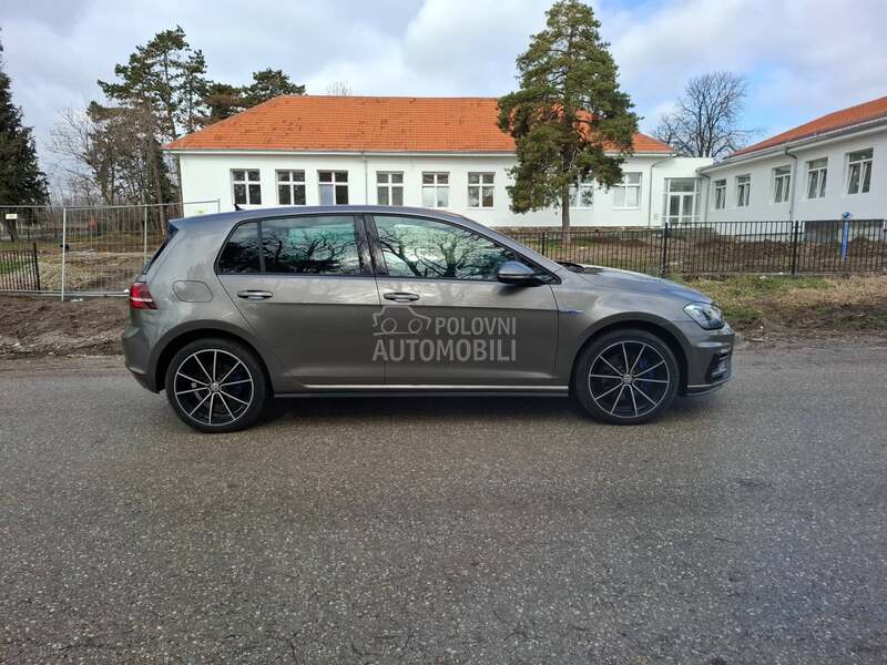 Volkswagen Golf 7 G T E
