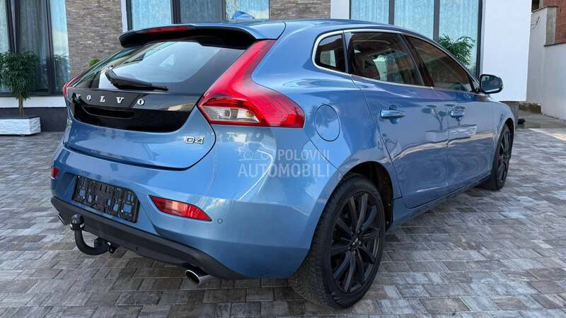 Volvo V40 /2.0 D4/N.AVI/NOV