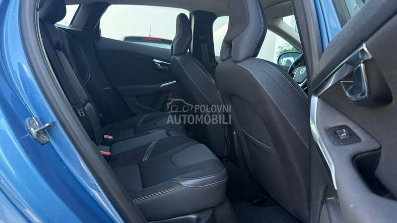 Volvo V40 /2.0 D4/N.AVI/NOV