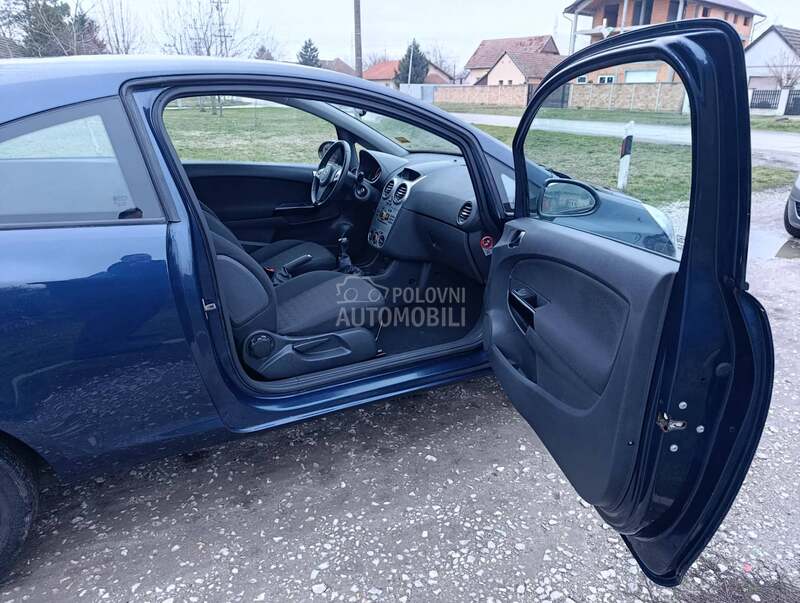 Opel Corsa D 