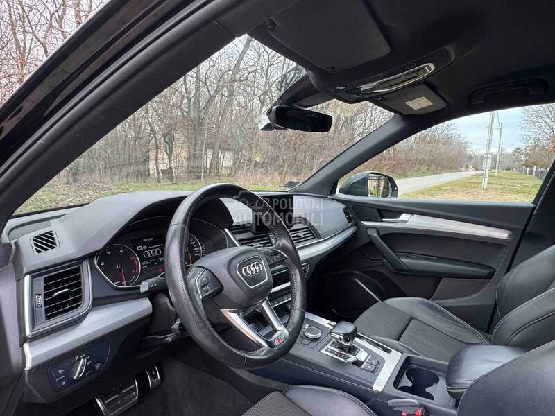 Audi Q5 2.0 S line