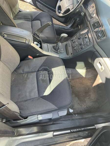 Volvo S80 -  kompletan auto u delovima