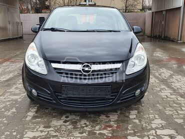 Opel Corsa D 1.2, b.e.n.z.i.n.