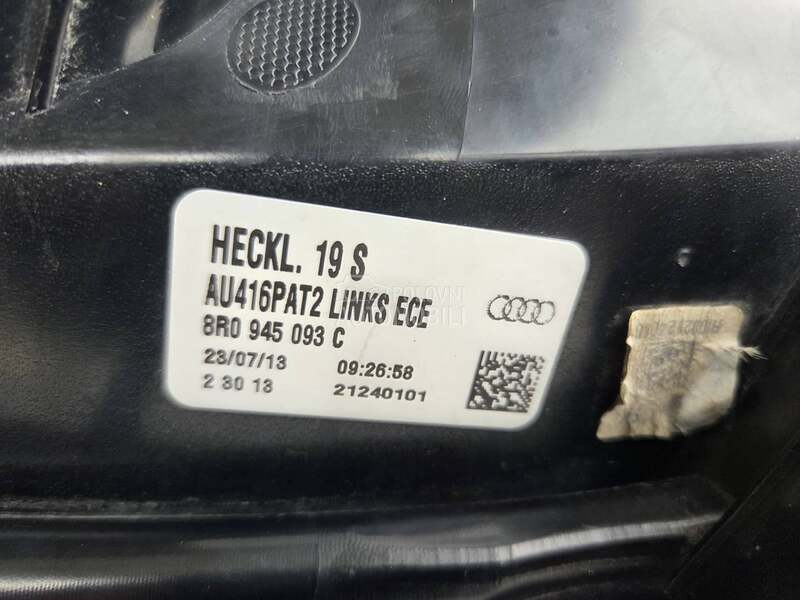 Q5 8R0  LED ŠTOP LEVI