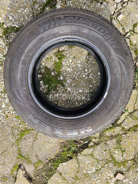 Nexen 215/70 R16 Zimska