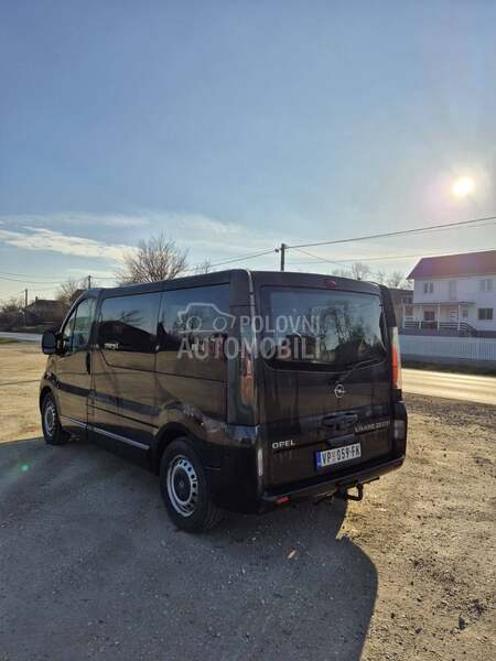 Opel Vivaro 2.5 DTI
