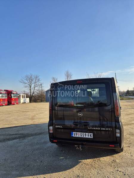 Opel Vivaro 2.5 DTI