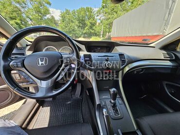 Honda Accord 2.0 AT Lifestyle