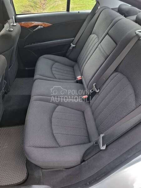 Mercedes Benz E 220 