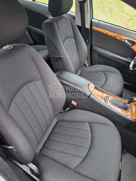 Mercedes Benz E 220 