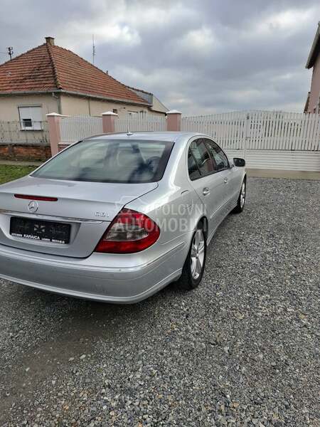 Mercedes Benz E 220 