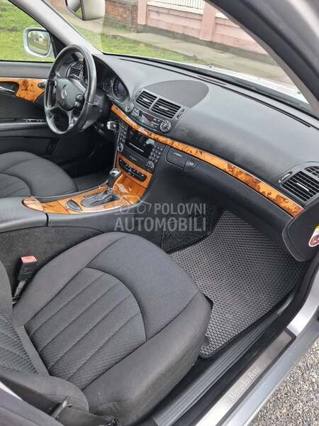 Mercedes Benz E 220 
