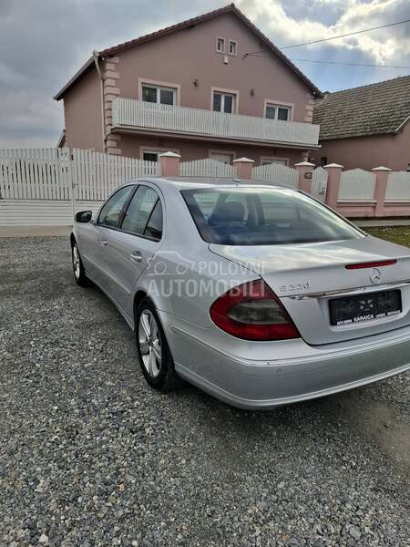 Mercedes Benz E 220 
