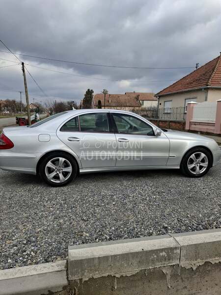 Mercedes Benz E 220 