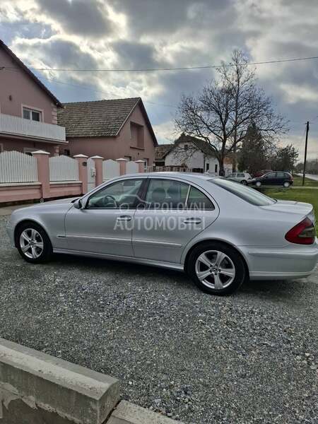 Mercedes Benz E 220 