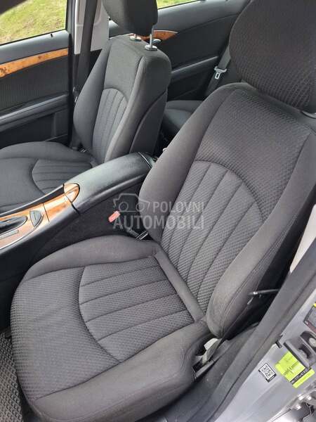 Mercedes Benz E 220 