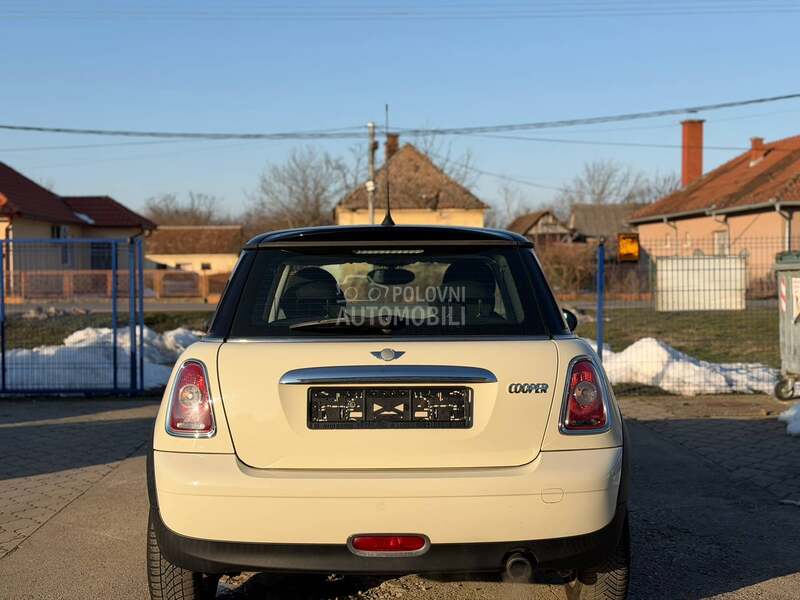 MINI Cooper 