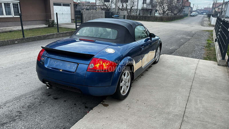 Audi TT 
