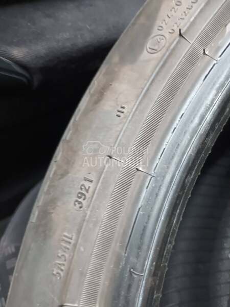 Pirelli 255/45 R19 Zimska